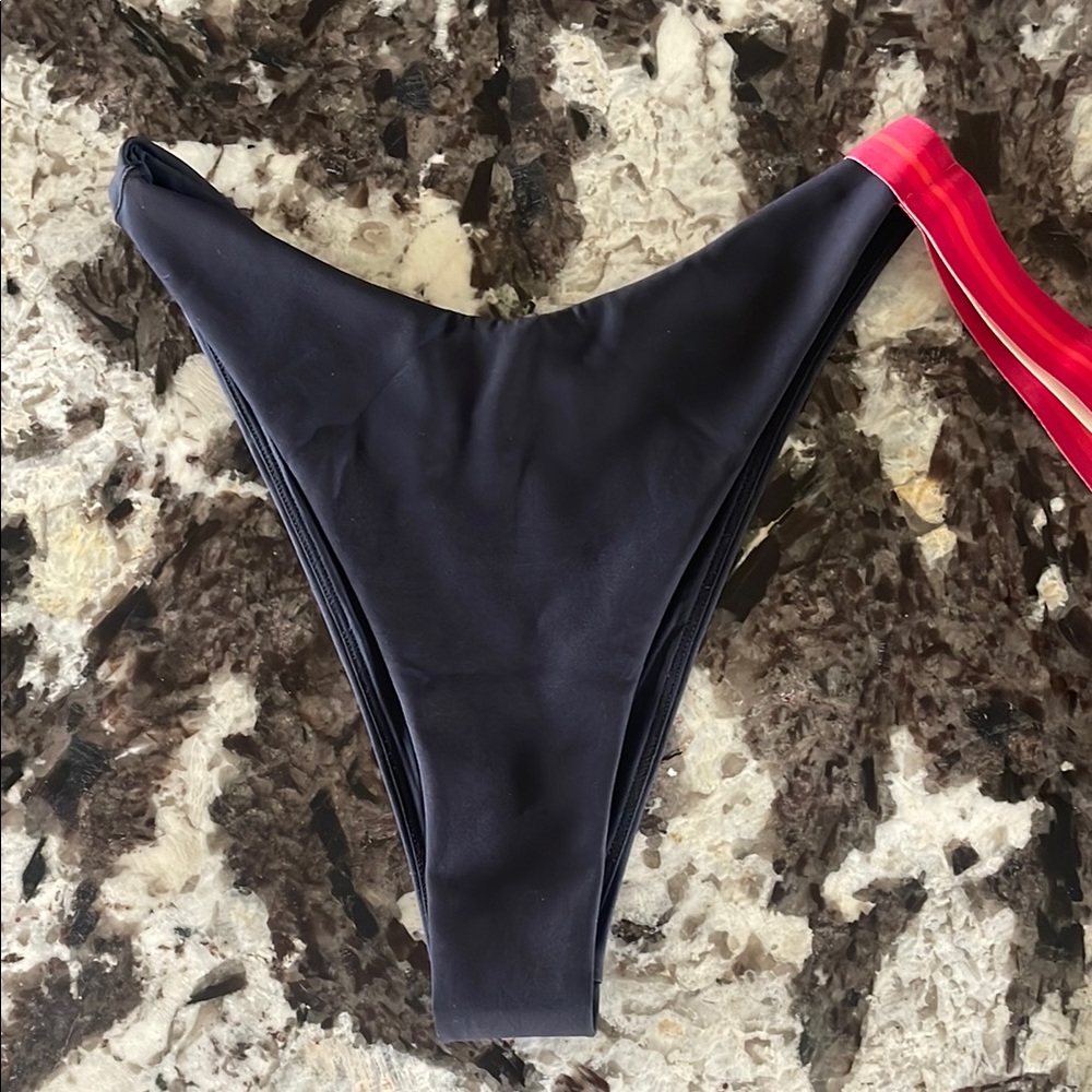 Left On Friday Dawn Bottom - Black NWT